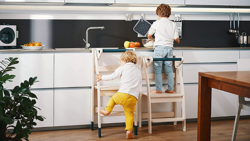 Comment Choisir une Chaise Montessori (ou Cube) pour Votre Enfant ?